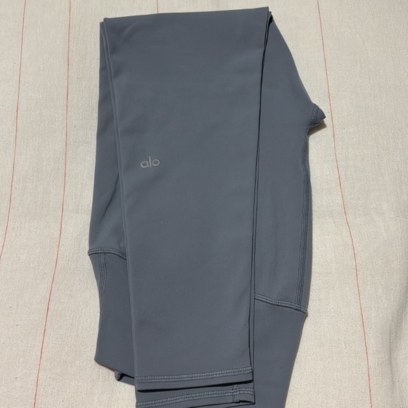 Alo leggings Size XL 7/8 length - Picture 2 of 15
